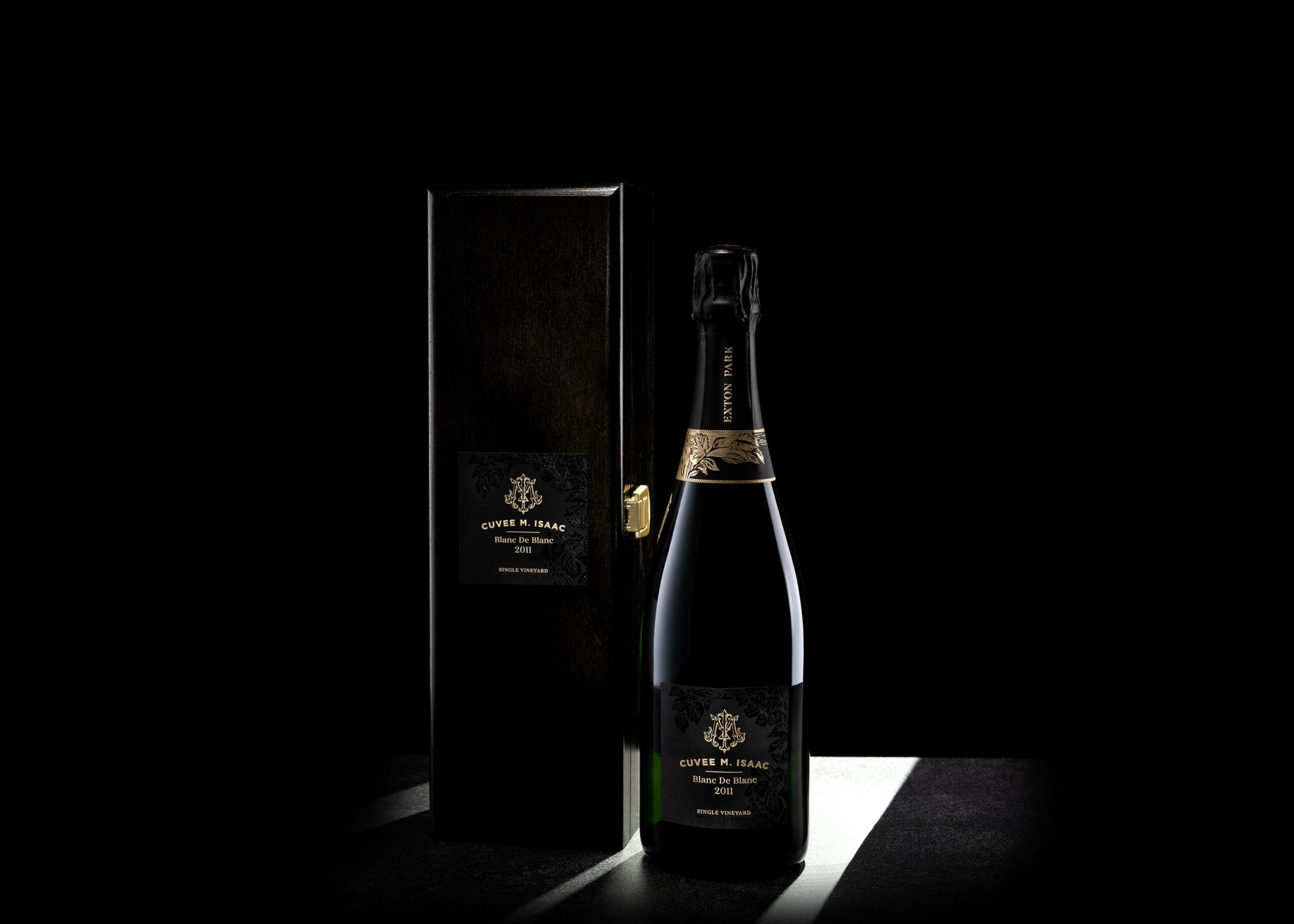 exton-park-blanc-de-blanc-2011-hero-03